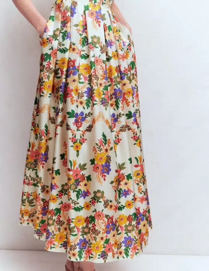 Pleat V-neck Dress Multi Meadow Flowers Pleat V-neck Dress Multi Meadow Flowers