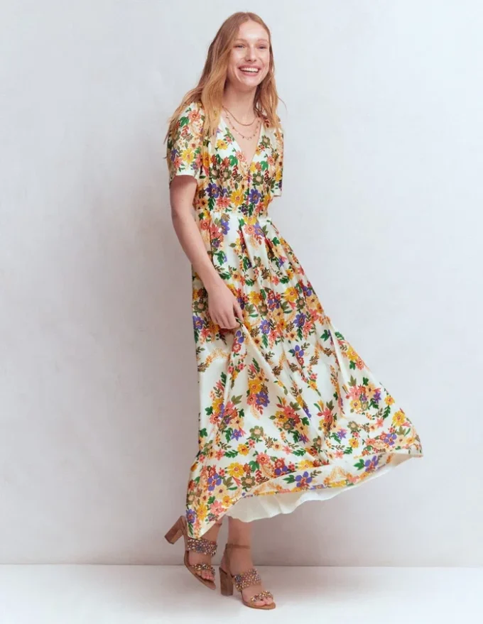 Pleat V-neck Dress Multi Meadow Flowers Pleat V-neck Dress Multi Meadow Flowers