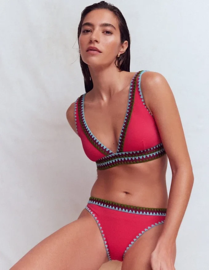Porto V-neck Bikini Top Rosy, Embroidery Porto V-neck Bikini Top Rosy, Embroidery