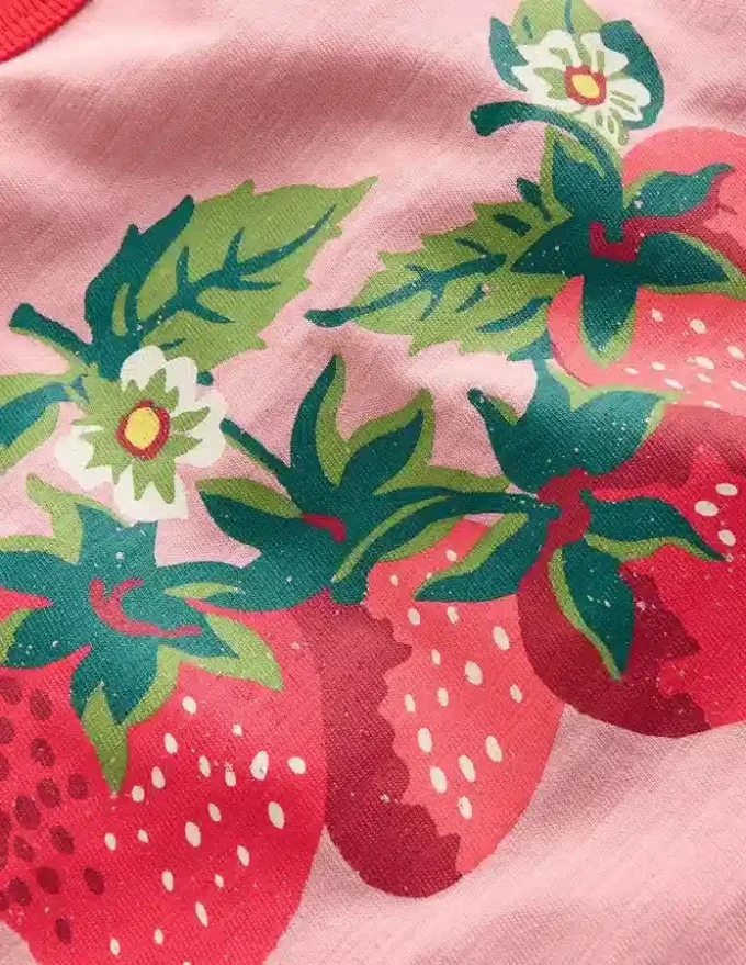 Printed Ringer T-shirt Vintage Pink Strawberries Printed Ringer T-shirt Vintage Pink Strawberries