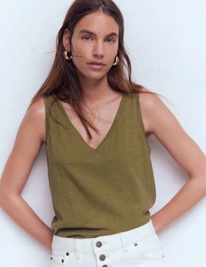 Regular V-Neck Slub Tank Capulet Olive Regular V-Neck Slub Tank Capulet Olive