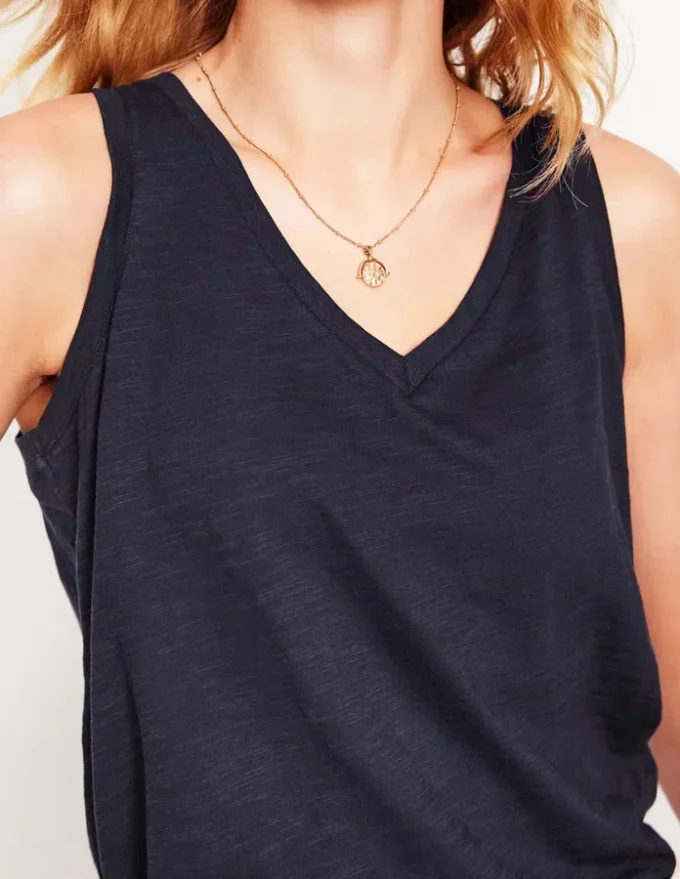 Regular V-Neck Slub Tank Navy Regular V-Neck Slub Tank Navy