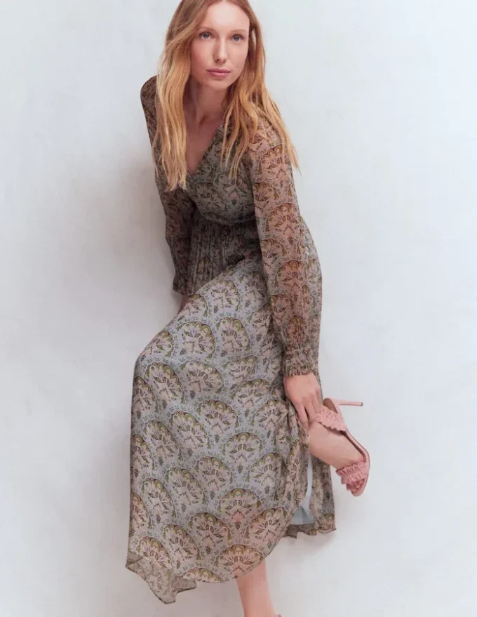 Romantic Ruffle Neck Dress Multi Paradise Gardens Romantic Ruffle Neck Dress Multi Paradise Gardens