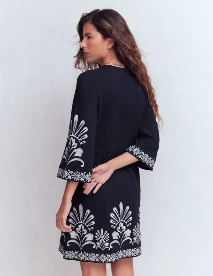 Short Kaftan Jersey Dress Navy Embroidered Short Kaftan Jersey Dress Navy Embroidered