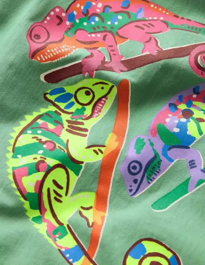 Short Sleeve Graphic T-shirt Csarite Green Camelion