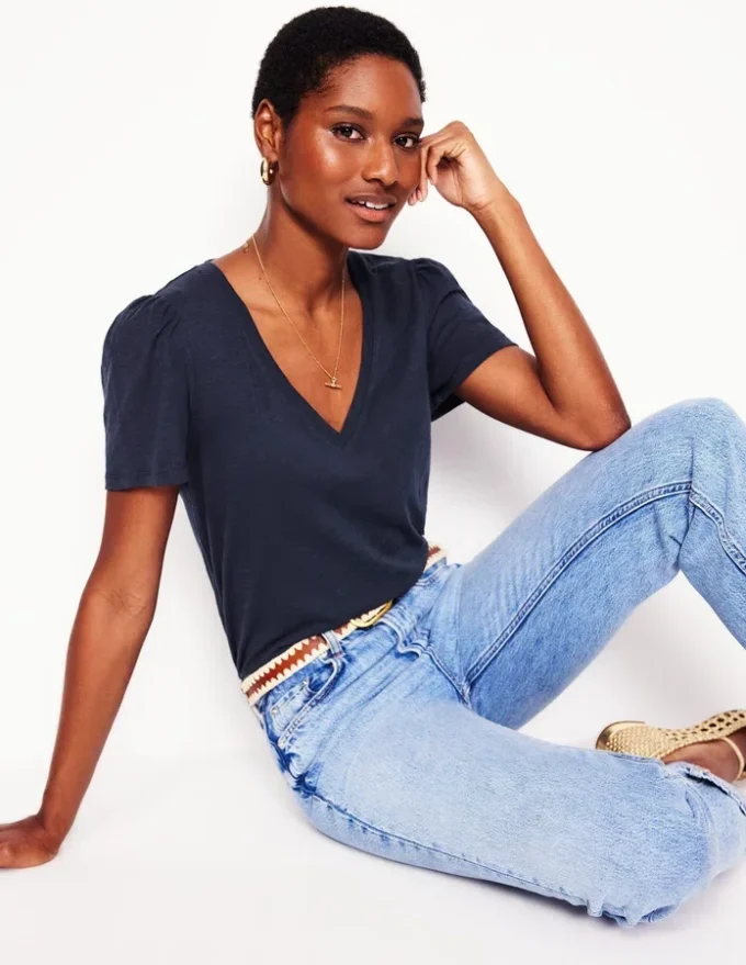 Sophie V-neck Slub T-shirt Navy Sophie V-neck Slub T-shirt Navy