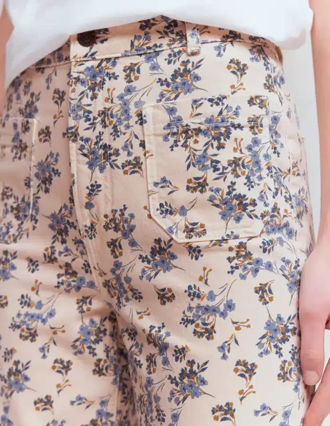 Straight Leg Pocket Jeans Ivory Floral Straight Leg Pocket Jeans Ivory Floral