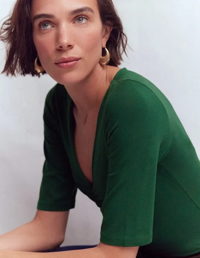 Tia Ruched V-neck Top Hunter Green Tia Ruched V-neck Top Hunter Green