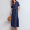 V-Neck Denim Dress Mid Vintage V-Neck Denim Dress Mid Vintage